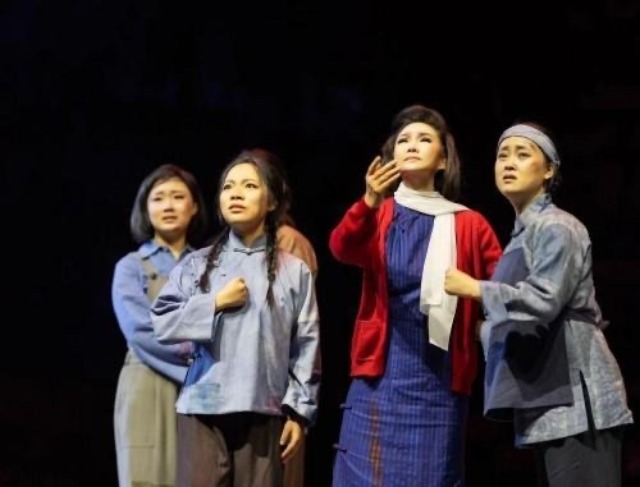演出現(xiàn)場(chǎng)。學(xué)校供圖.jpg